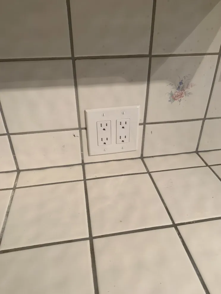 Slide of Briceno Electric