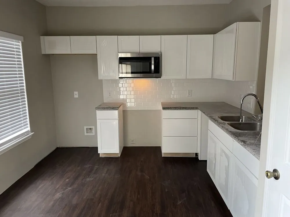 Slide of Bricks General Contractors