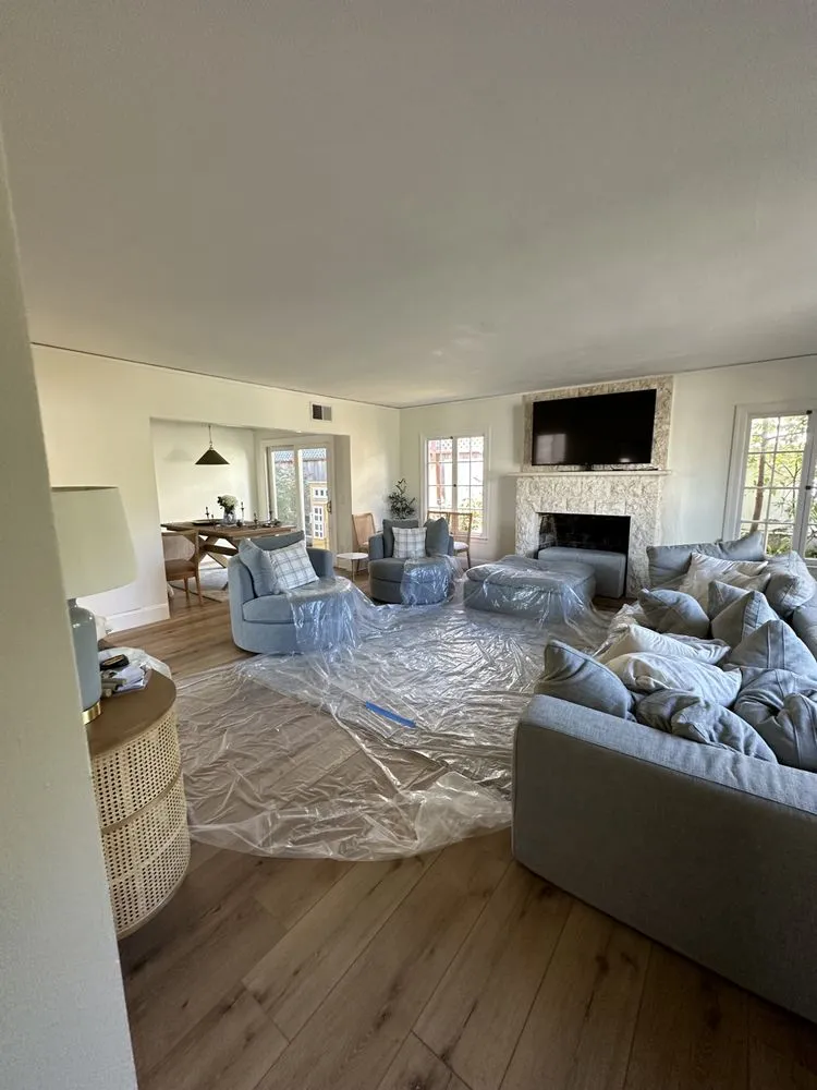 Emergency electrical service for homes in circuit breaker repair,  by 