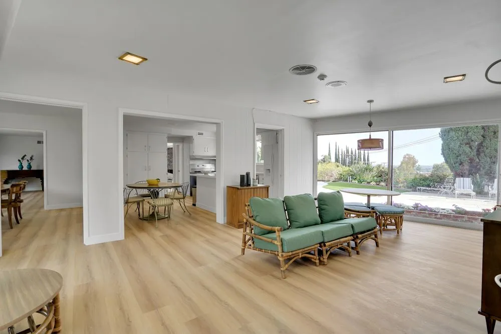 Slide of Bright Idea Electric