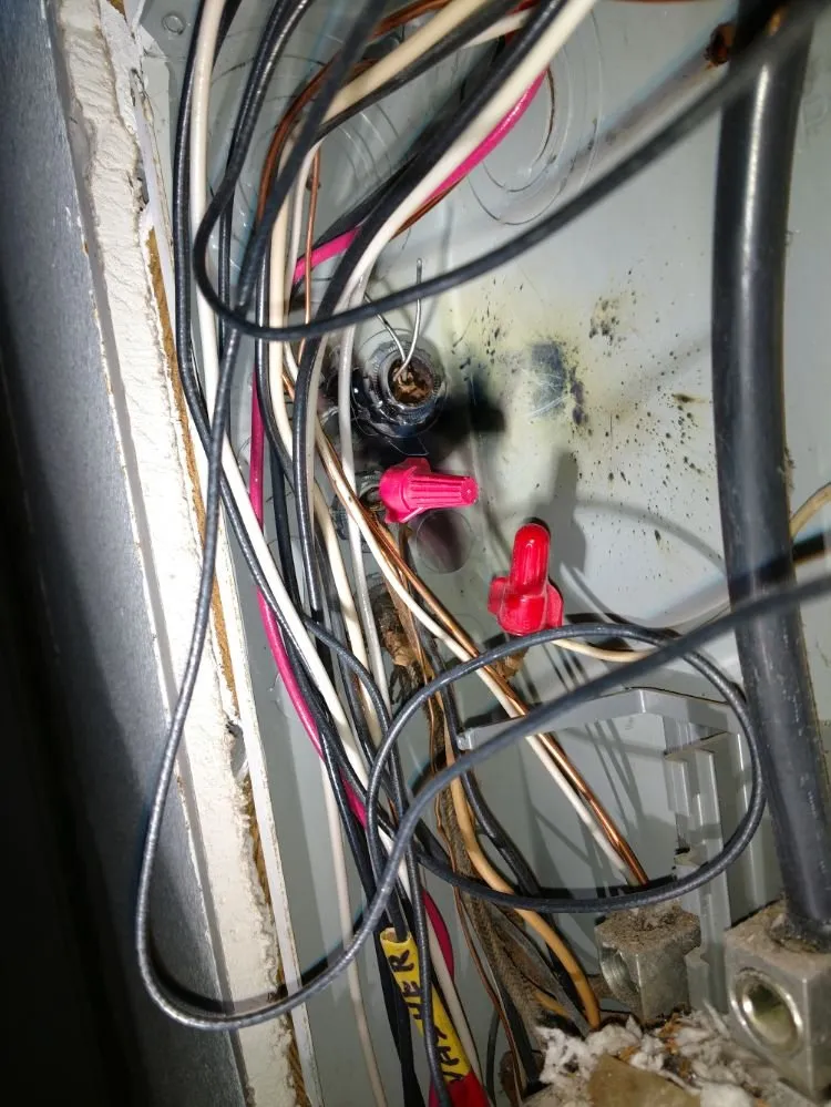 Emergency circuit breaker repair experts serving Winter Park, FL - Bright Ideas Electrical Solutions
