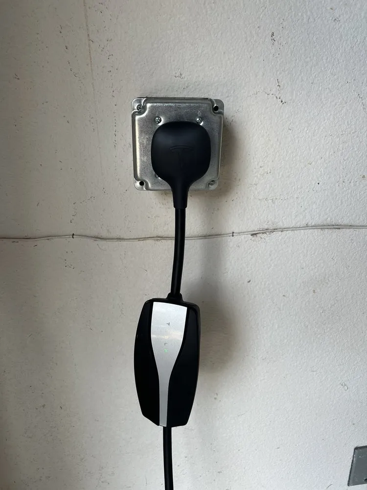 Certified circuit breaker repair service in ,  - Bright Power Electric