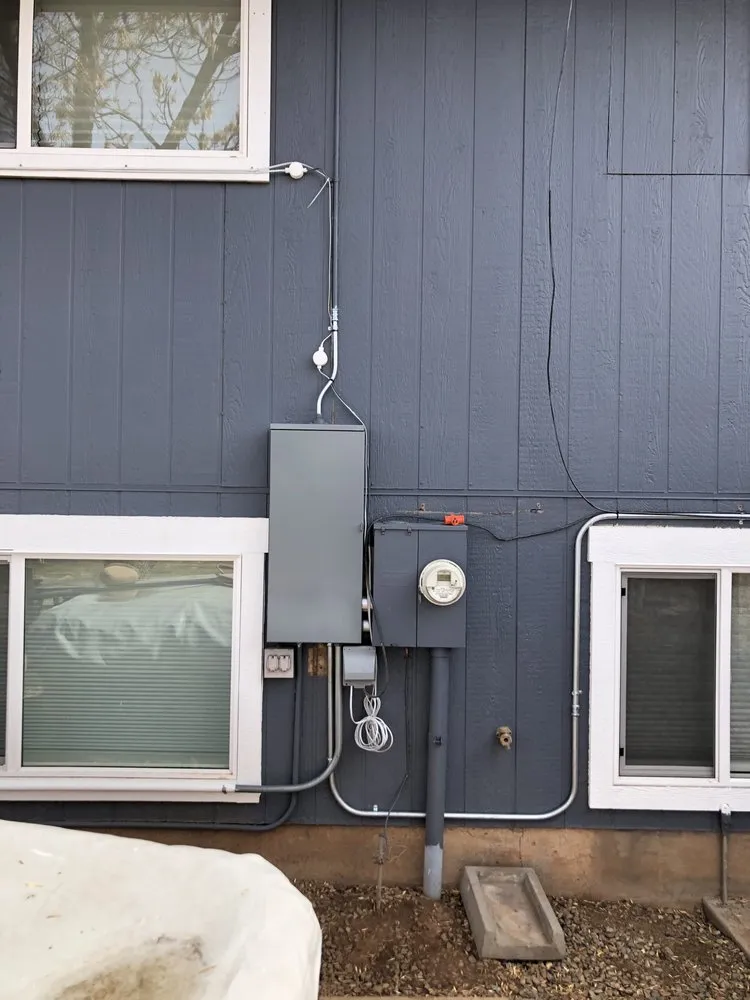 Slide of Brilliant Solar and Electric