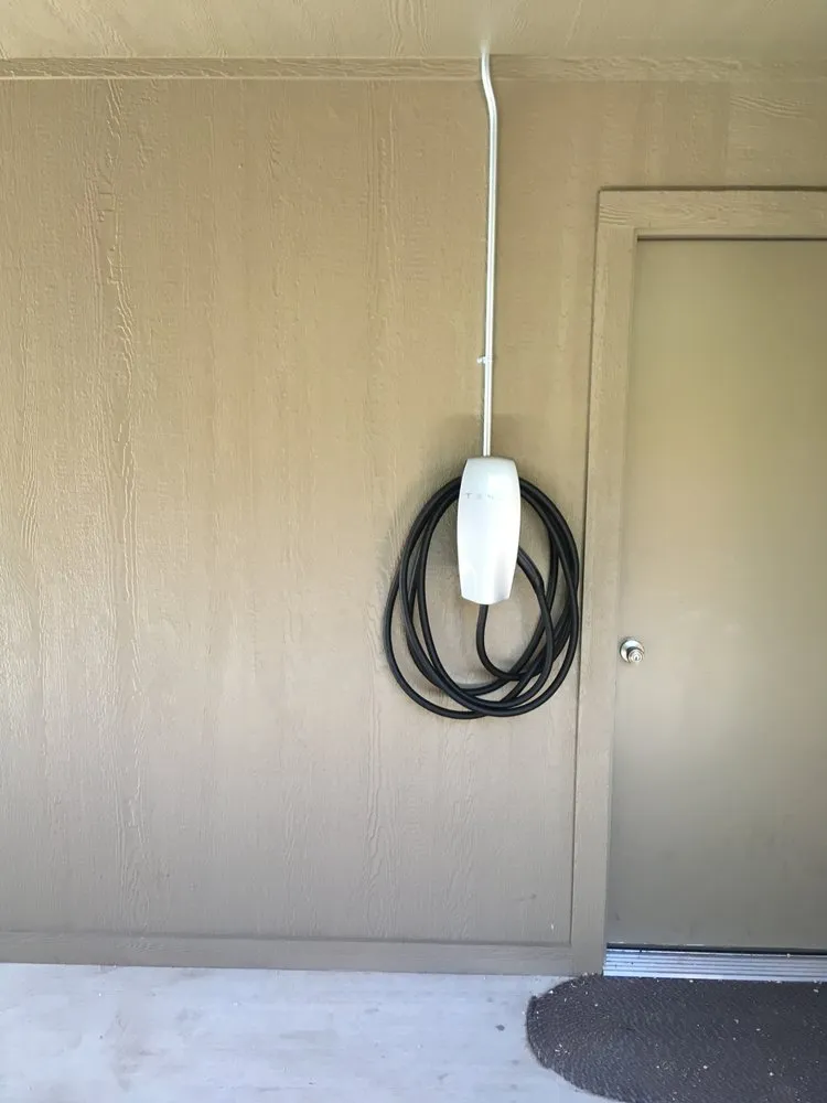 Slide of Brilliant Solar and Electric