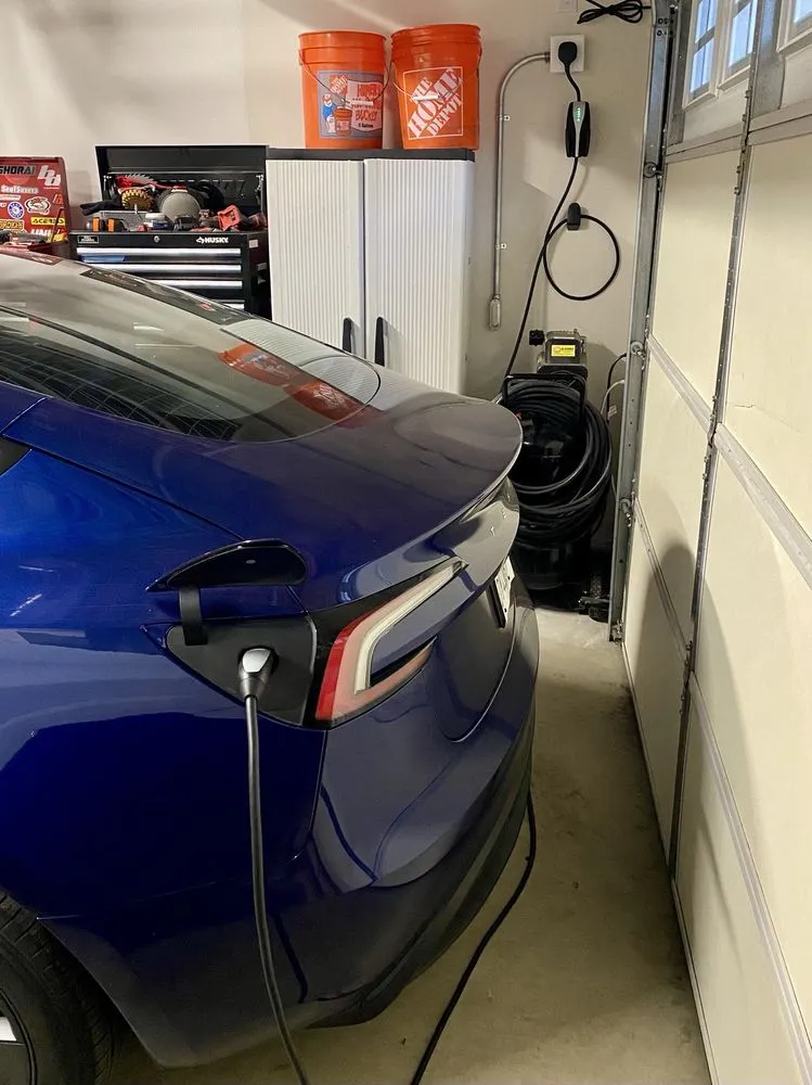 Slide of Brizzi Construction & Electric