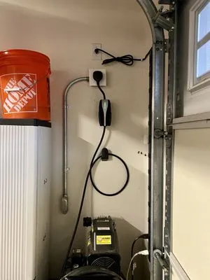 Brizzi Construction & Electric