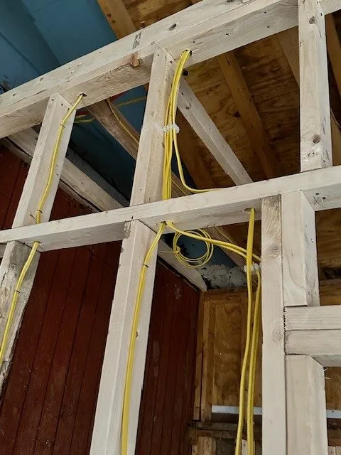 Slide of Broadband Man