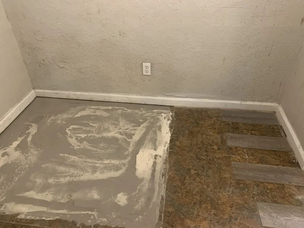 Slide of Brownz Construction And Handyman Service