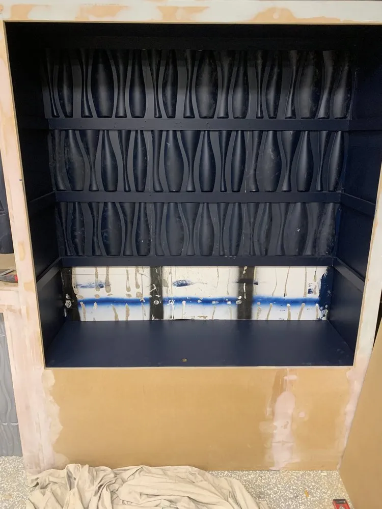 Emergency electrician providing panel upgrade in , 