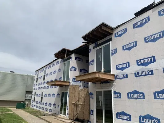 Brownz Construction And Handyman Service Logo