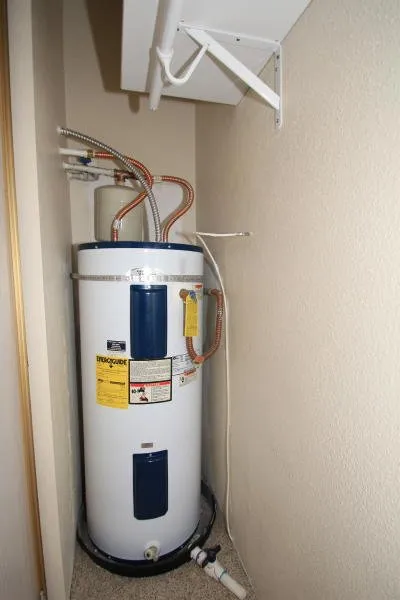 Slide of Bruin Builds Handyman