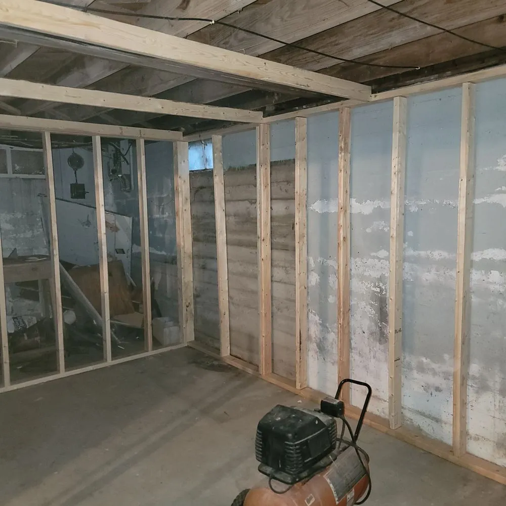 Licensed emergency electrical service experts serving Ghent, KY - Brute Construction