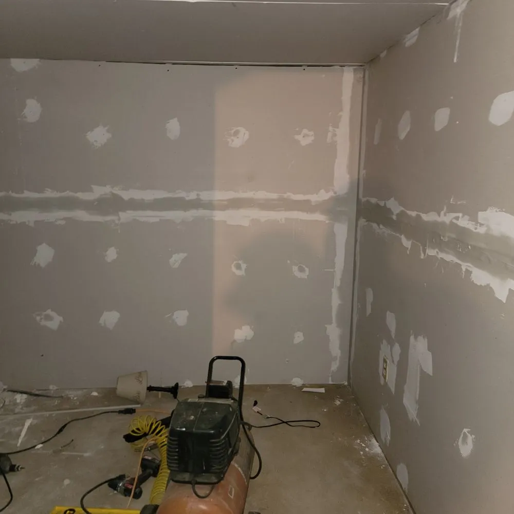 Certified electrician providing emergency electrical service in Ghent, KY - Brute Construction
