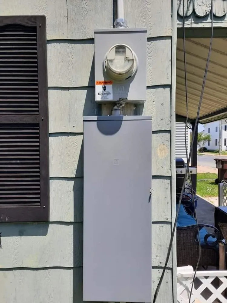 Affordable electrician providing circuit breaker repair in Linkwood, MD - Bryco Electric