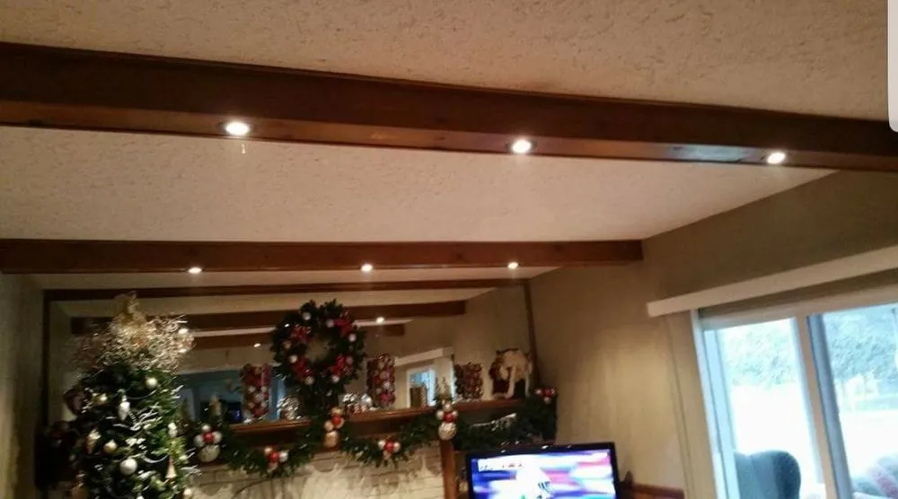 Trusted electrician providing circuit breaker repair in Kingston, MI - B's Electrical