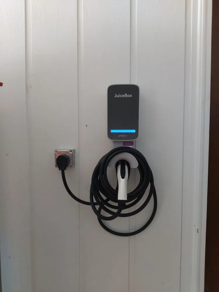 Slide of B&S Electrical