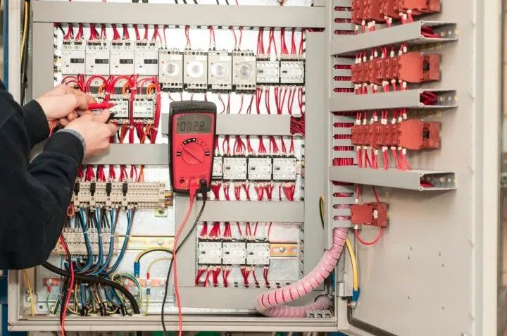 Slide of BT Kelly Electric