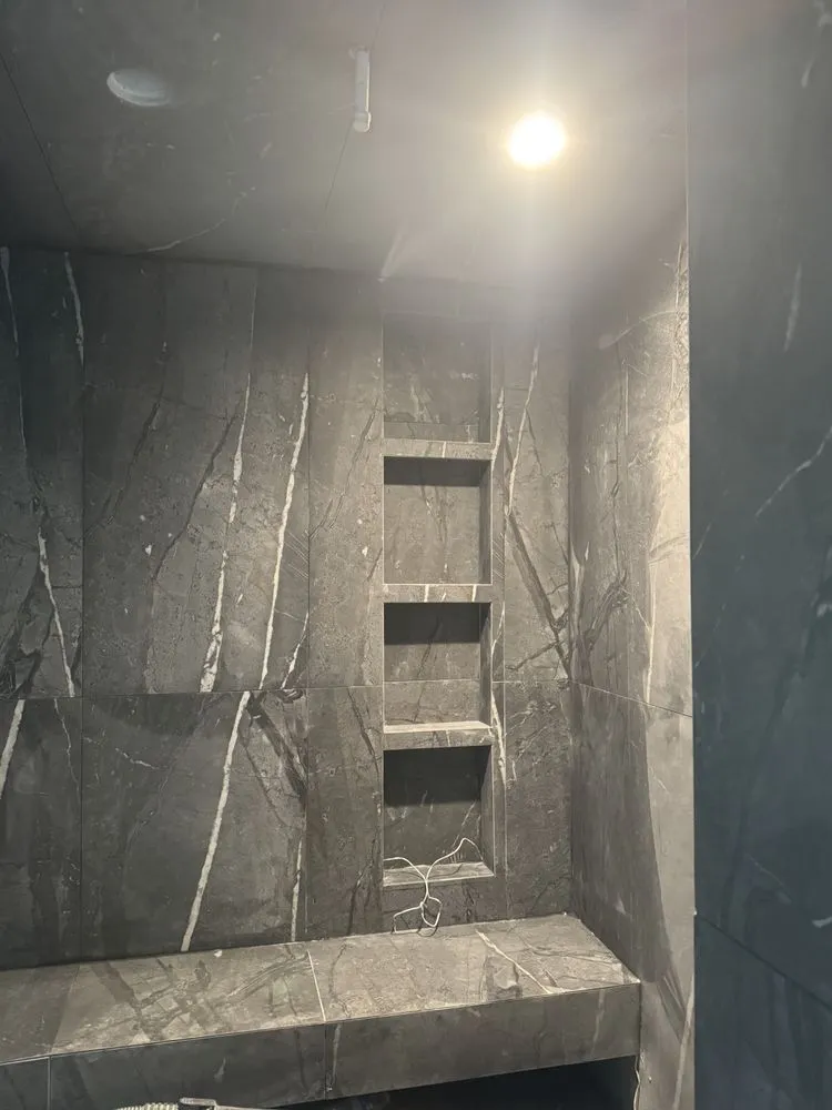 Affordable electrician providing electrical repair in , 