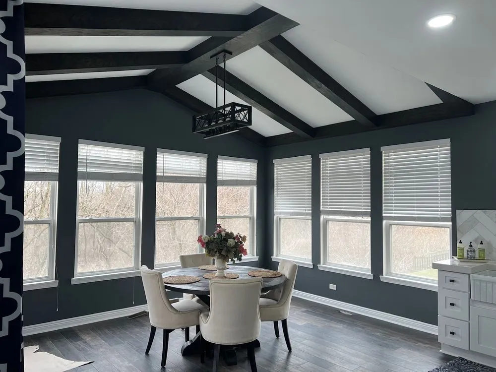 Reliable electrician providing circuit breaker repair in , 