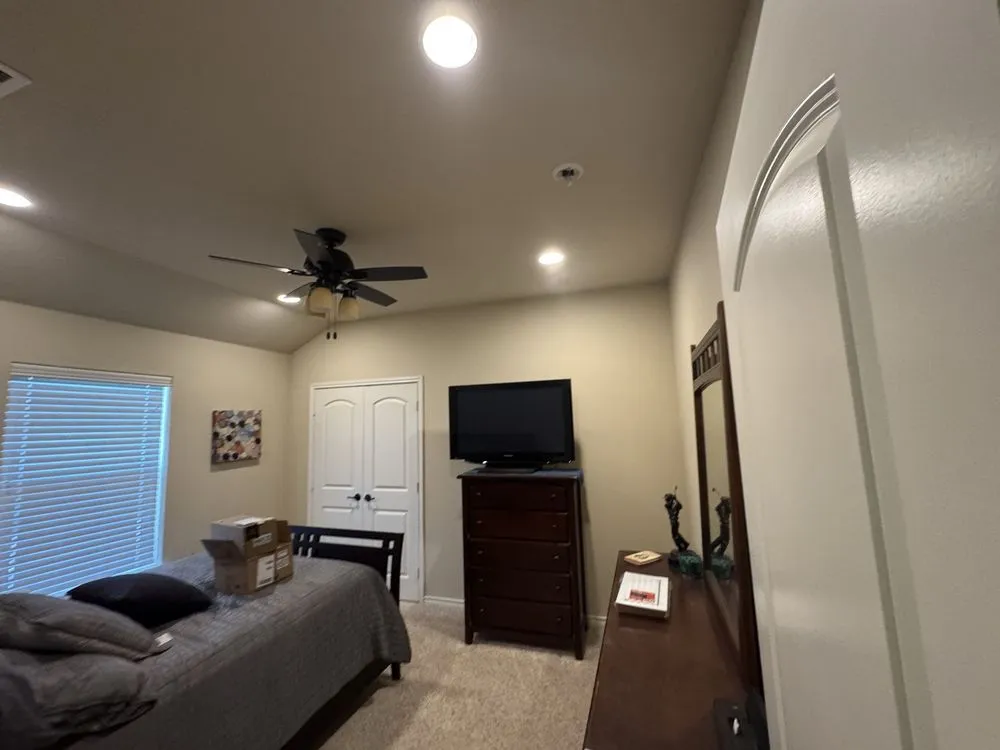 Slide of Buckmasters Electric