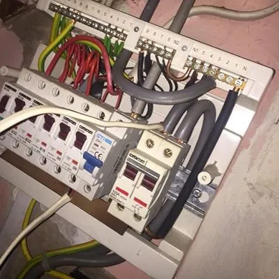 Bucktown Emergency Electrician Logo