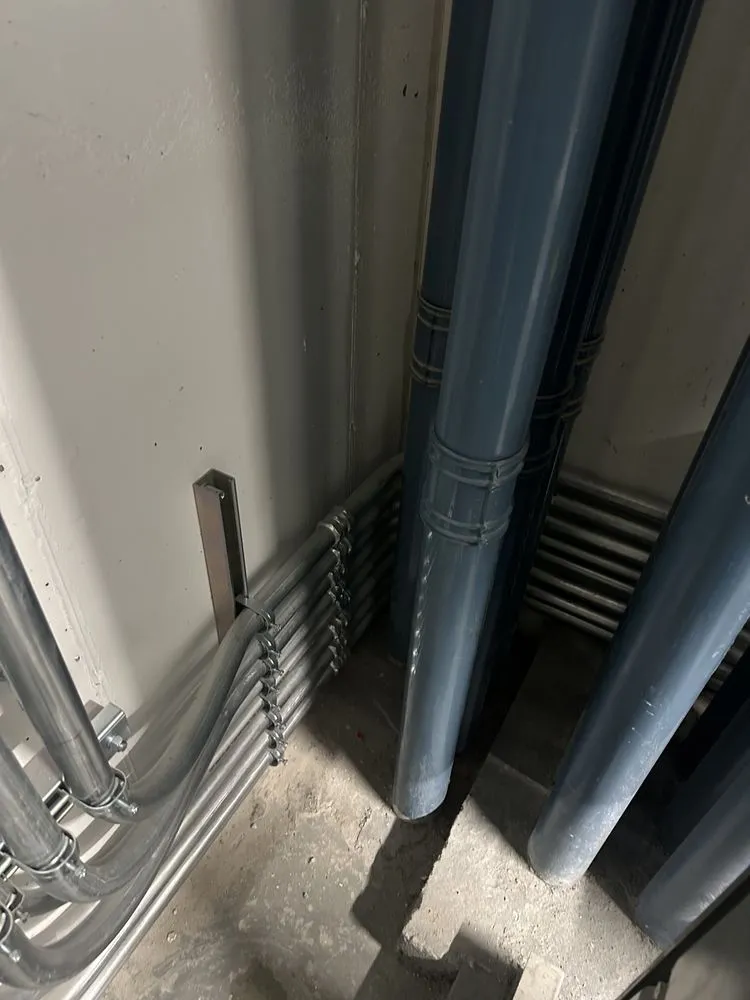 Slide of Budjet Electric