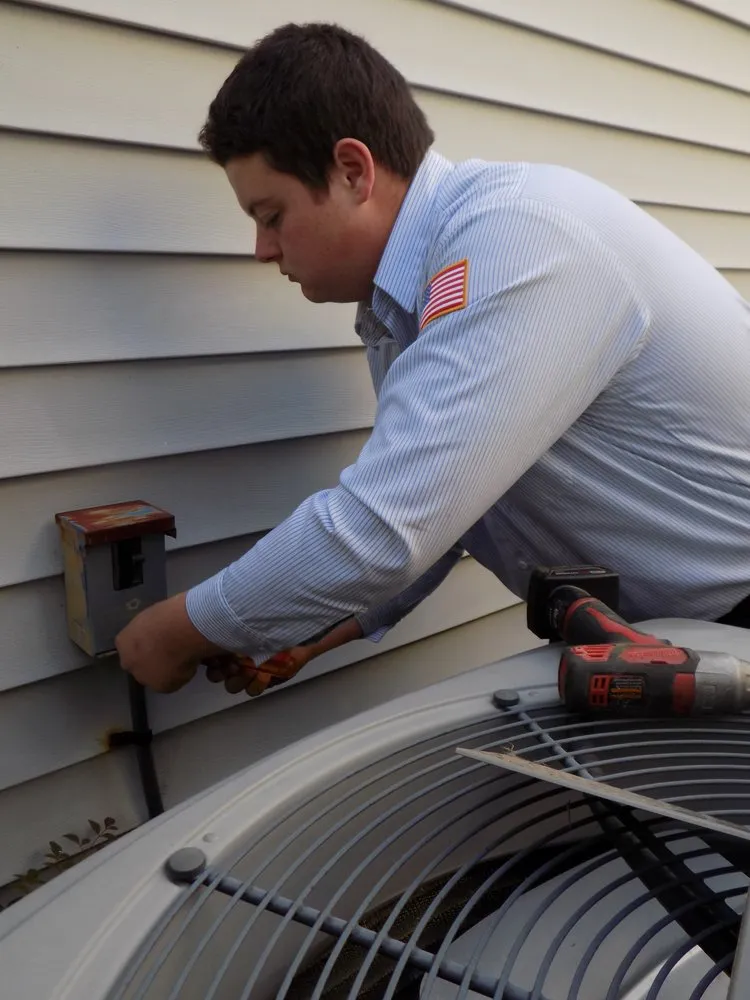 Affordable electrician providing panel upgrade in Yorktown, VA - Bud's Plumbing Heating Air Conditioning & Electric