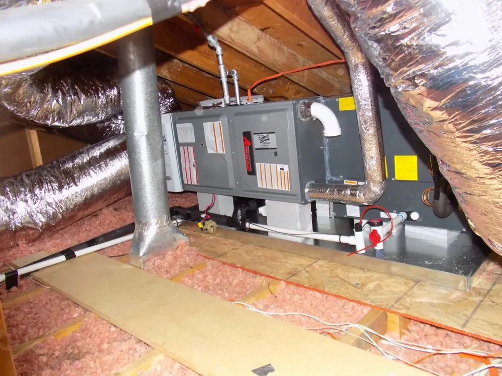 Licensed outlet and switch repair experts serving Yorktown, VA - Bud's Plumbing Heating Air Conditioning & Electric