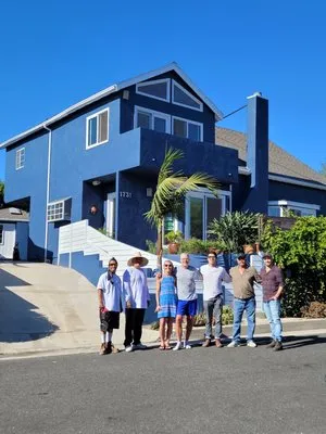 Build and Decor Construction Logo