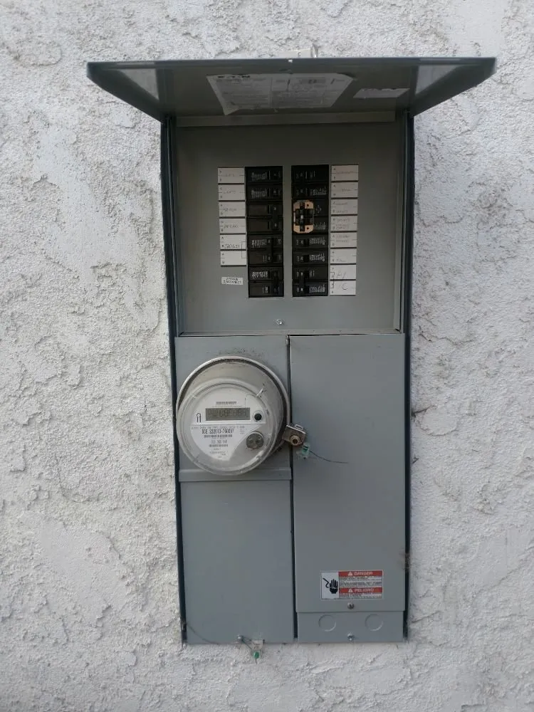 Slide of Bulldog Electric