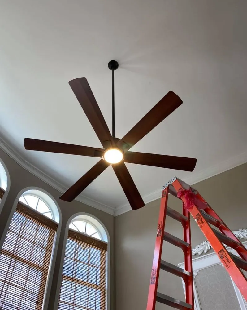 Slide of Bulldog Emergency Electrician