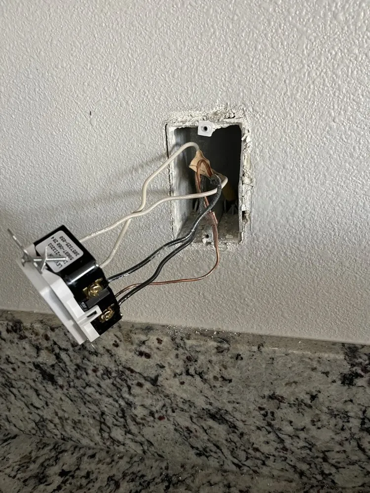 Slide of Bullz Eye Electrical