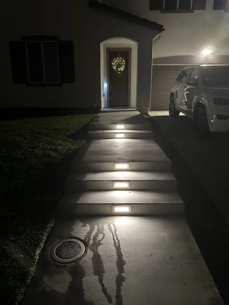 Slide of Bullz Eye Electrical