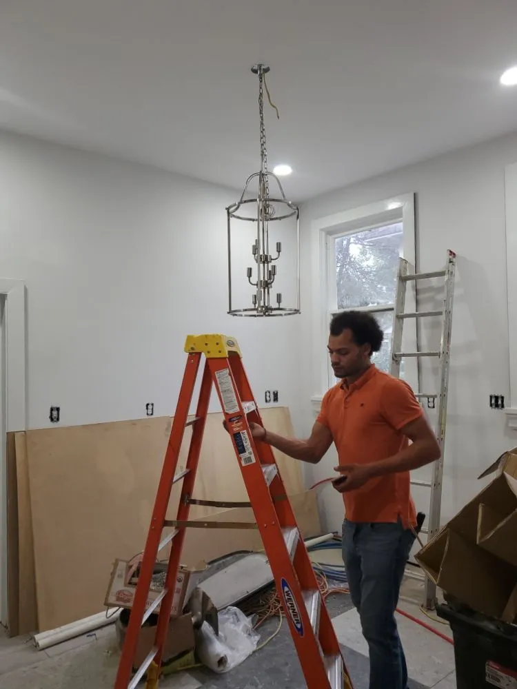 Trusted electrical repair in Maplesville, AL by Bunch Contractors