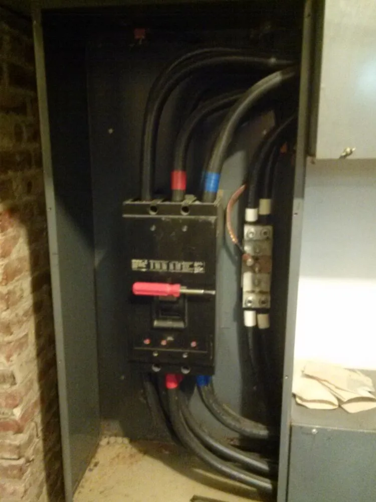 Slide of Bunker Electric