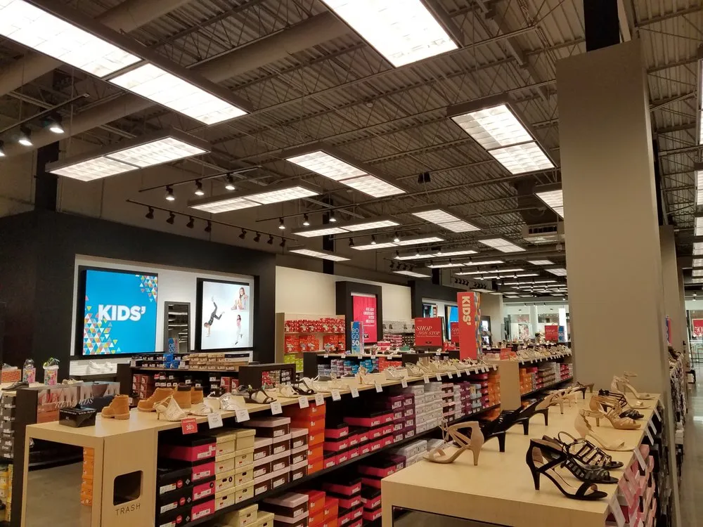 Reliable electrician providing outlet and switch repair in , 