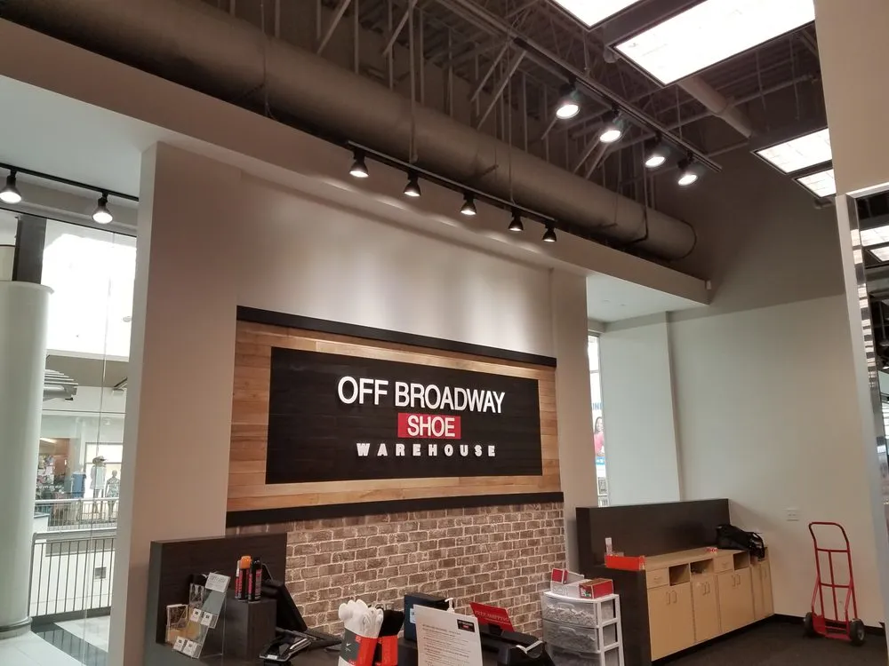 Professional electrician providing lighting installation in , 