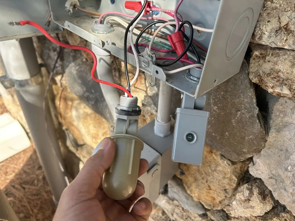 Slide of Busy Banks Electric