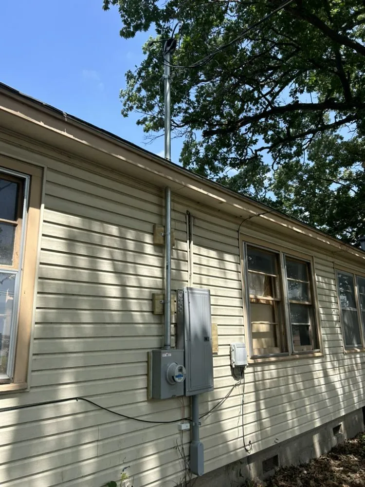 Slide of Busy Banks Electric