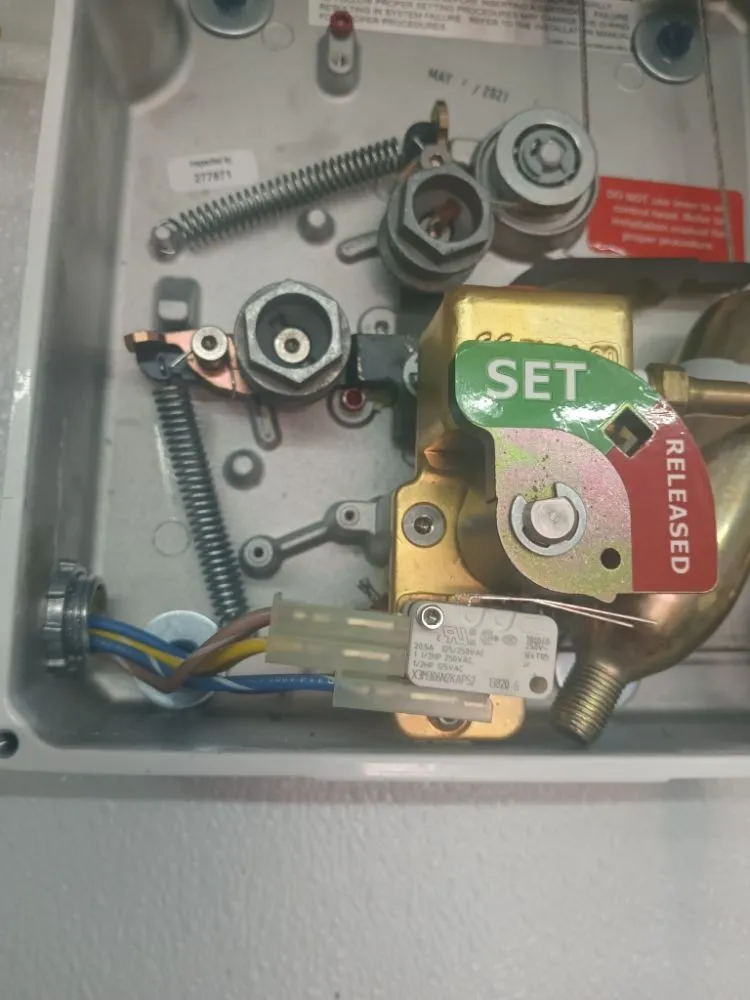 Slide of Busy Electrical