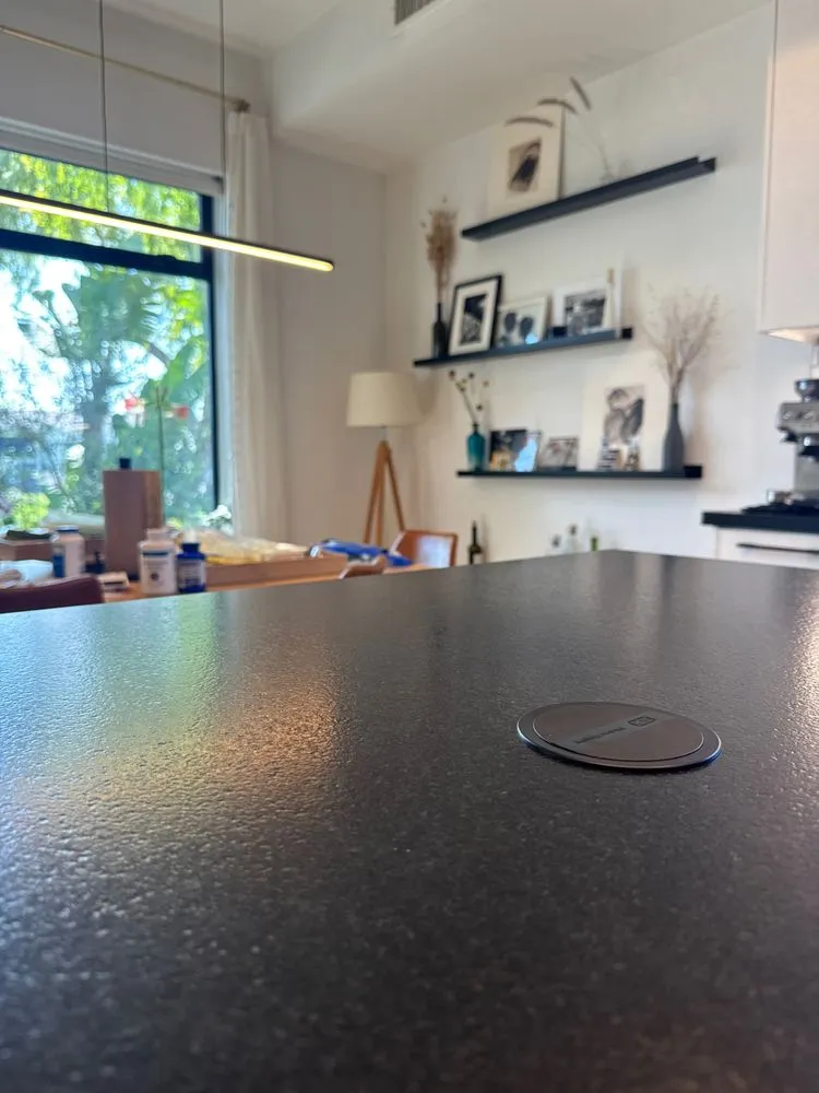 Slide of B&W Electrical