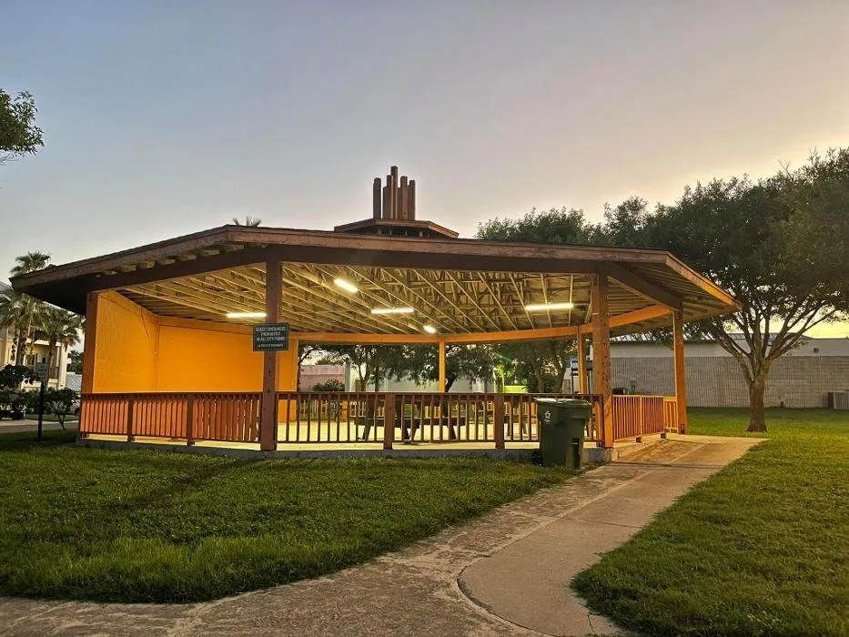 Emergency outlet and switch repair experts serving ,  - By The Bay Electric