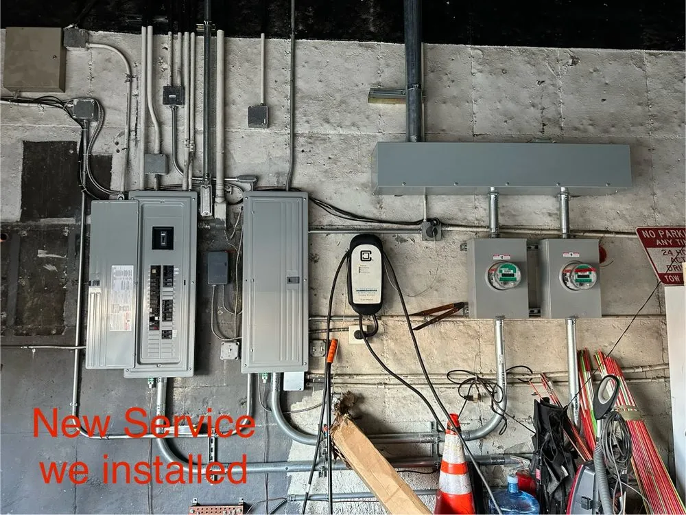 Expert electrical service for homes in emergency electrical service,  by 