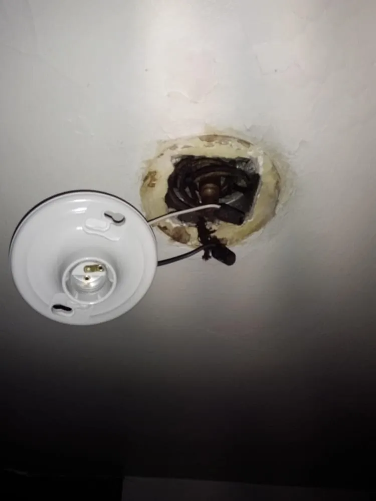 Slide of C & D Doyle Electric