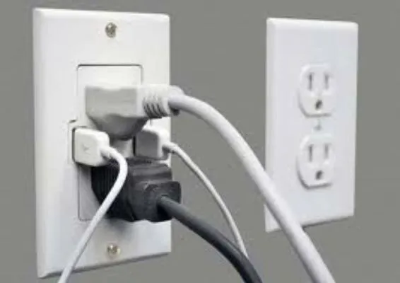 C & D Doyle Electric Logo