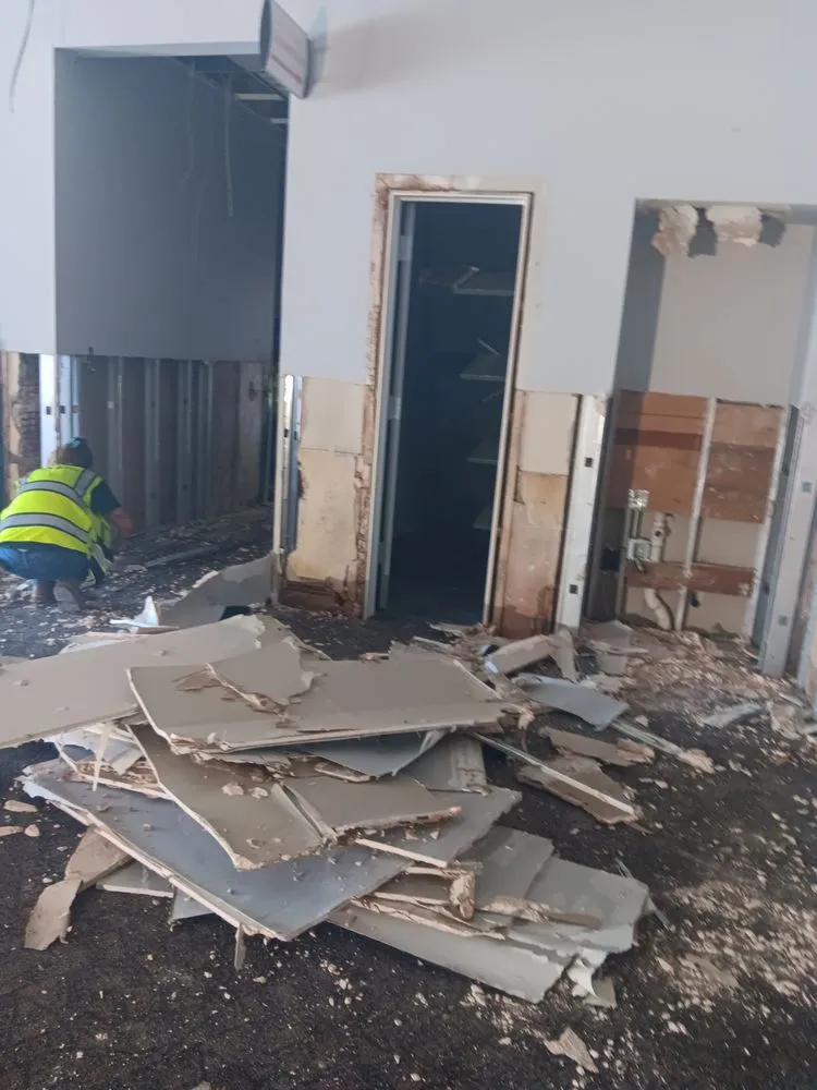 Emergency circuit breaker repair experts serving Woodlawn Park, OK - C & O Construction