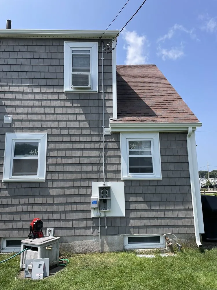 Slide of C & R Electrical