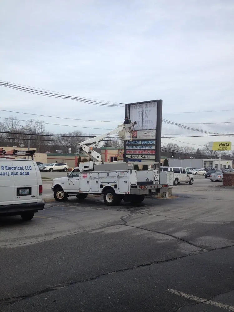 Slide of C & R Electrical