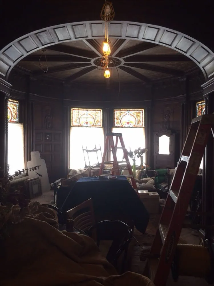 Slide of C & R Electrical