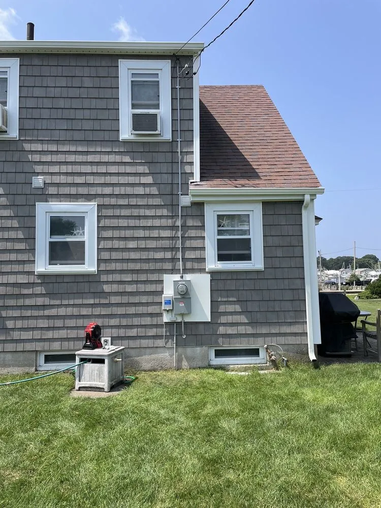 Slide of C & R Electrical